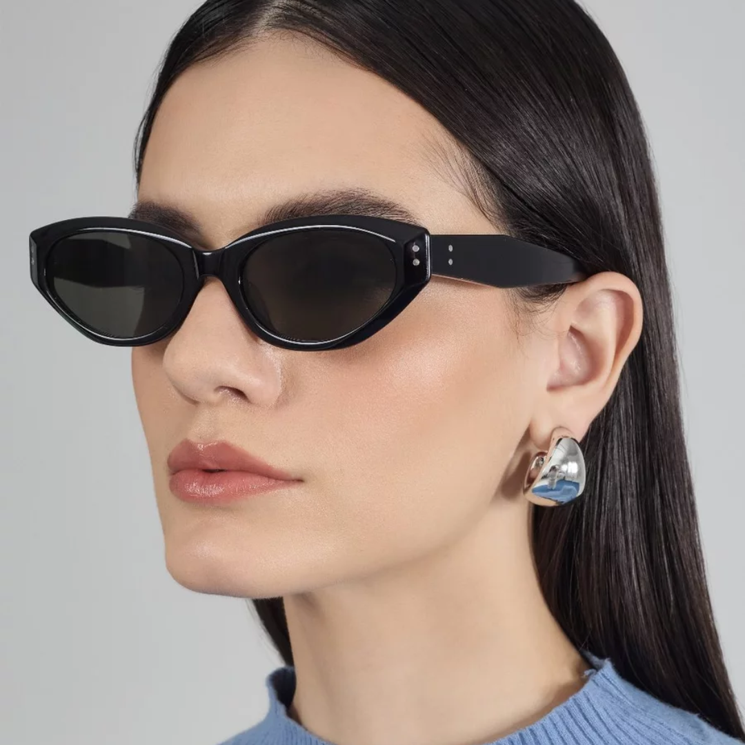 Óculos de Sol Feminino Rendondo Preto - OSF04