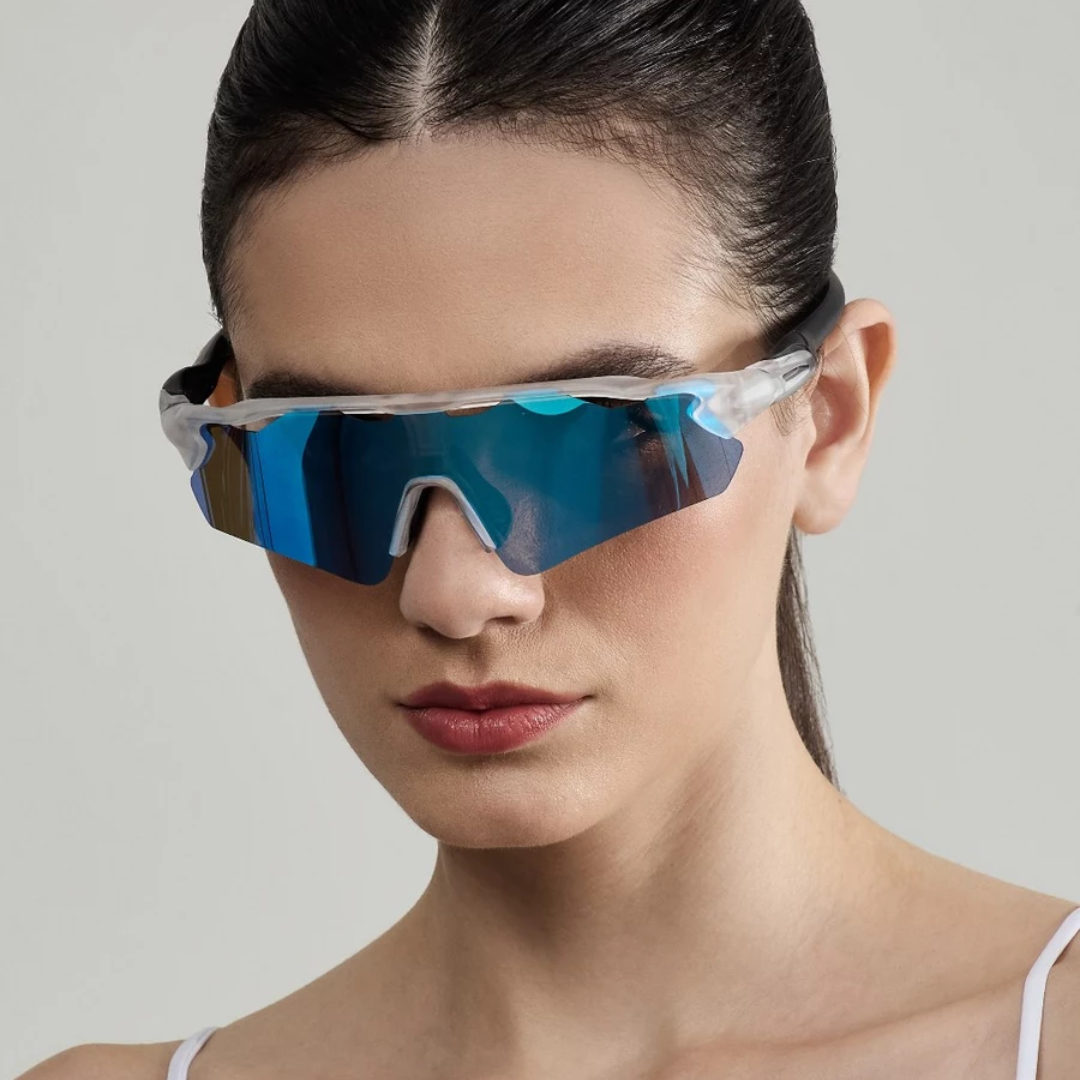 Óculos Esportivo Unissex Lente Espelhada Polarizada Azul com Armação Transparente e Preta - OE06